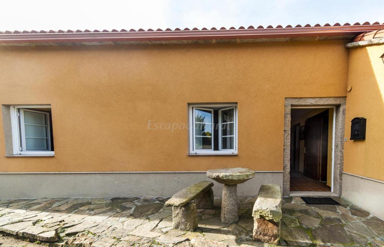 Villa Casa Do Centeal Arrueiro Exterior foto